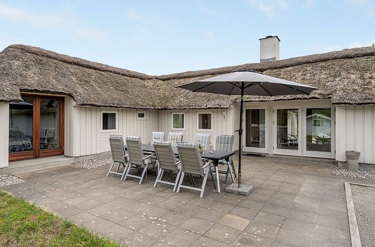 Vakantiehuis "Waldar" - 900m from the sea