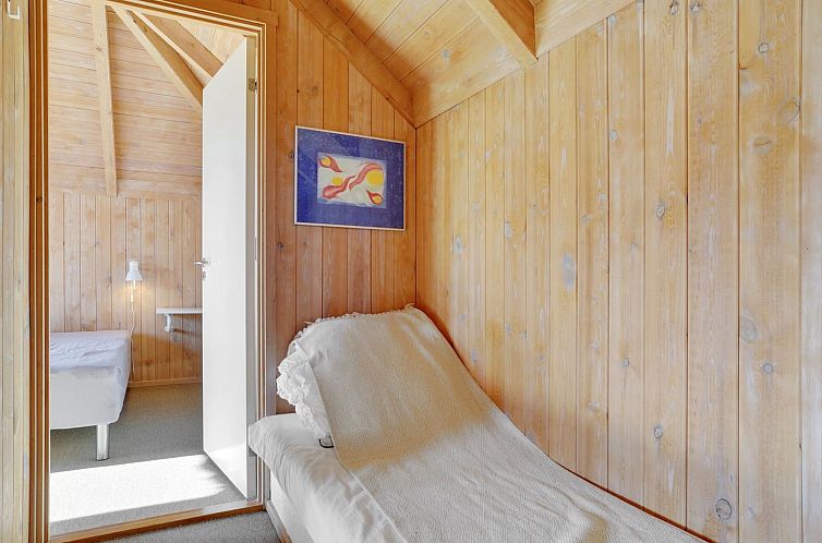 Vakantiehuis "Waldar" - 900m from the sea