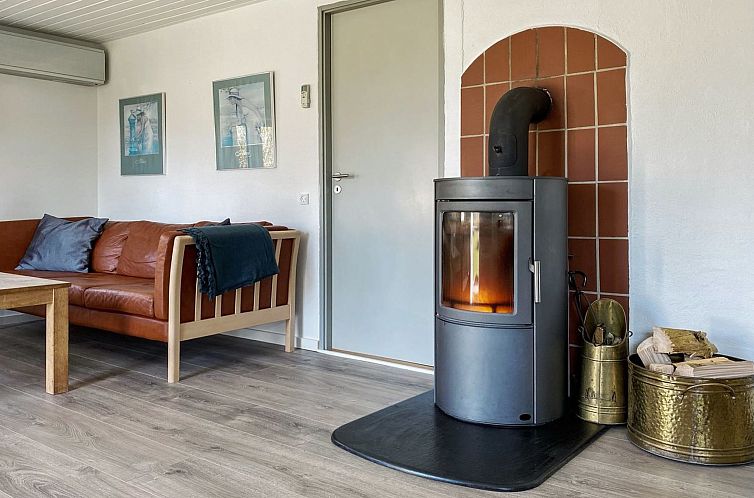 Vakantiehuis "Justine" - 600m from the sea