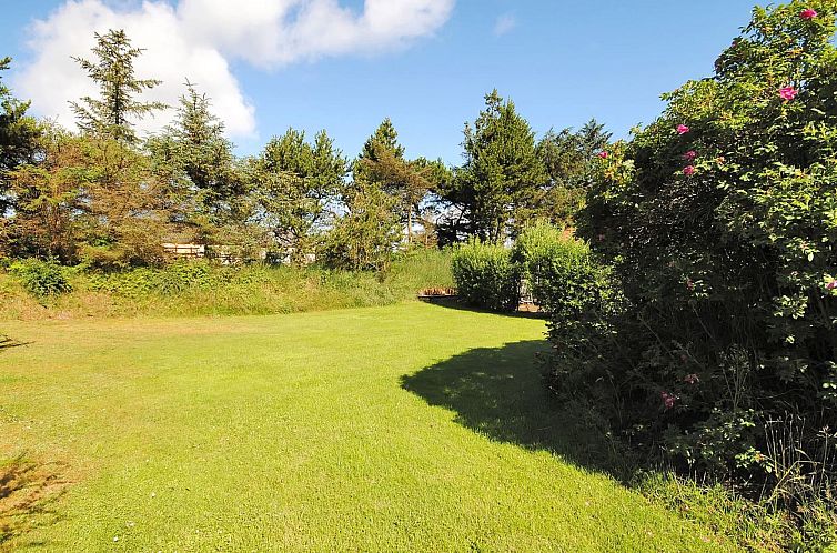 Vakantiehuis "Justine" - 600m from the sea