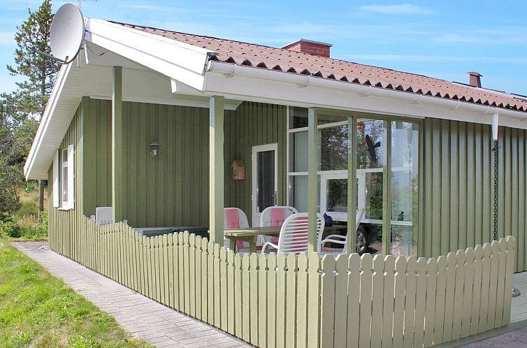 Vakantiehuis "Roulf" - 1.1km from the sea