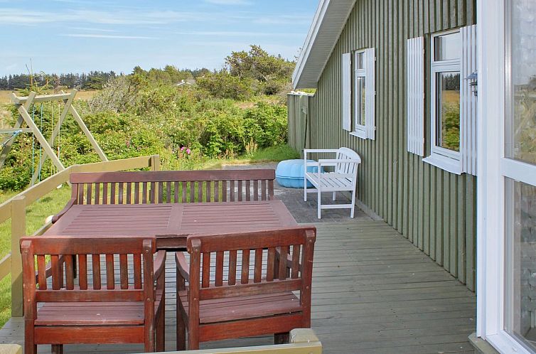 Vakantiehuis "Roulf" - 1.1km from the sea