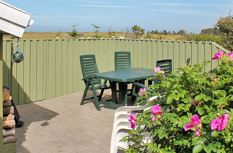Vakantiehuis "Roulf" - 1.1km from the sea