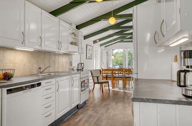 Vakantiehuis "Inola" - 3.5km from the sea