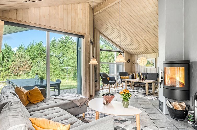Vakantiehuis "Ane" - 800m from the sea