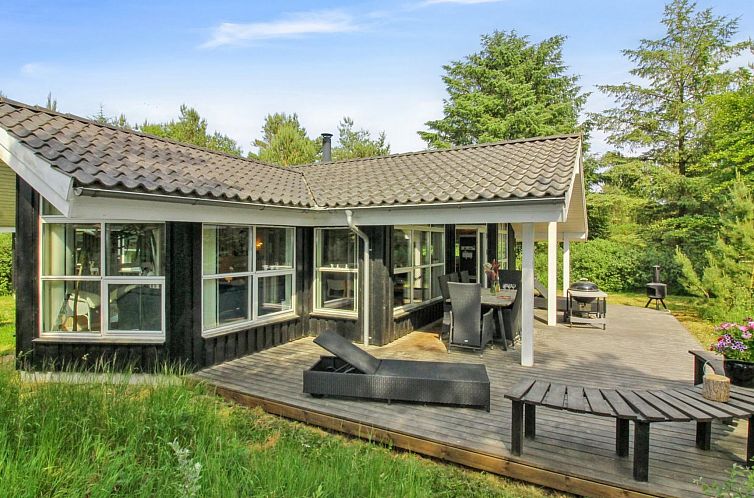 Vakantiehuis "Arlett" - 950m from the sea