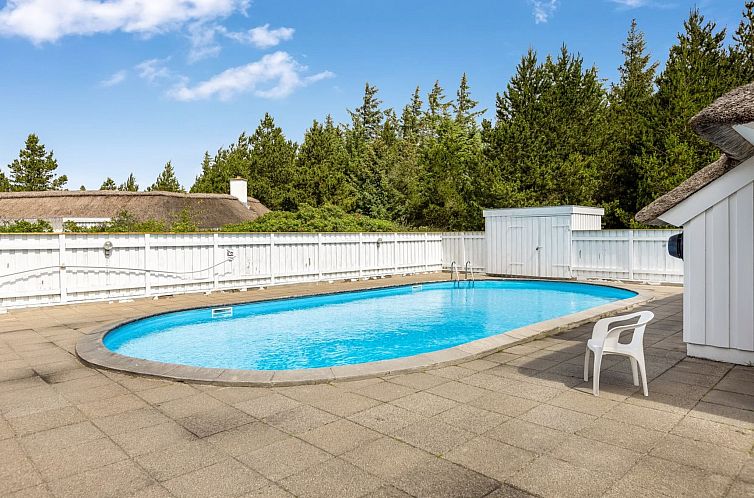Vakantiehuis "Arlett" - 950m from the sea