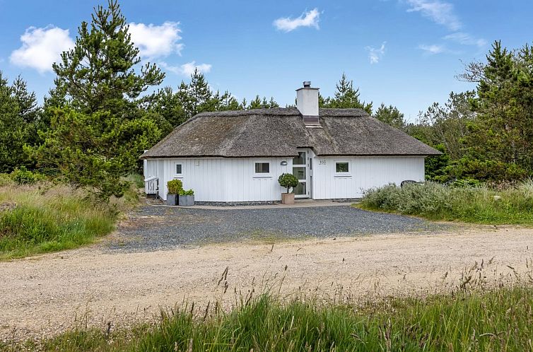 Vakantiehuis "Arlett" - 950m from the sea