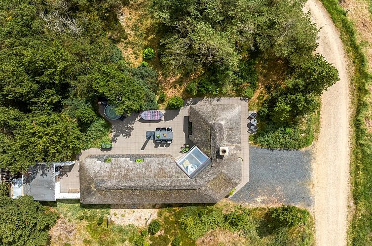 Vakantiehuis "Pihla" - 1.1km from the sea