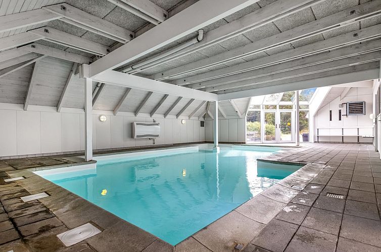 Vakantiehuis "Pihla" - 1.1km from the sea