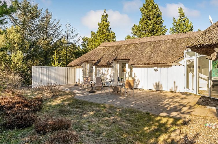 Vakantiehuis "Pihla" - 1.1km from the sea