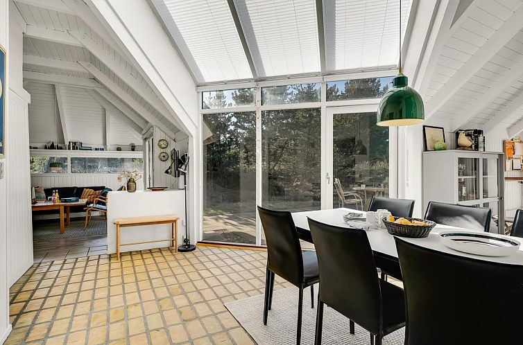 Vakantiehuis "Pihla" - 1.1km from the sea
