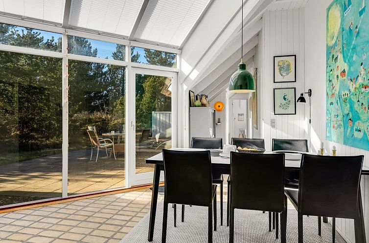 Vakantiehuis "Pihla" - 1.1km from the sea