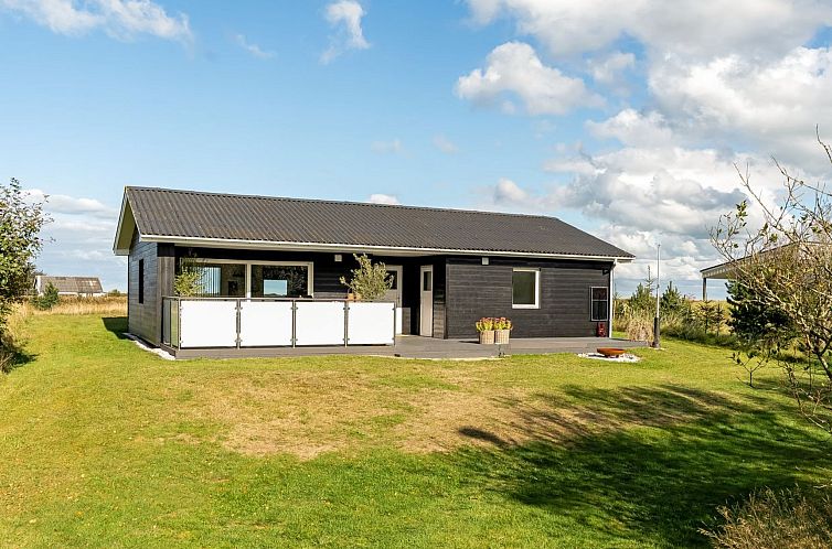Vakantiehuis "Inola" - 3.5km from the sea