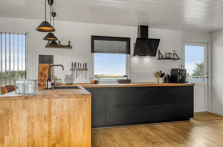 Vakantiehuis "Sarika" - 500m from the sea