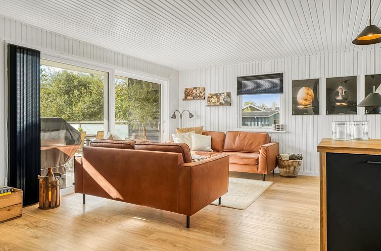 Vakantiehuis "Sarika" - 500m from the sea