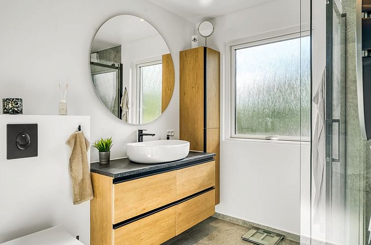 Vakantiehuis "Sarika" - 500m from the sea