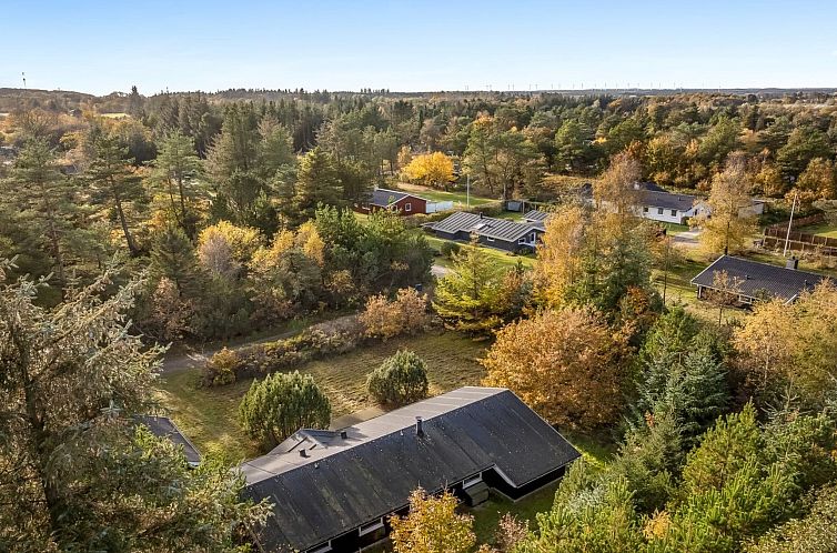 Vakantiehuis "Peder" - 4km from the sea