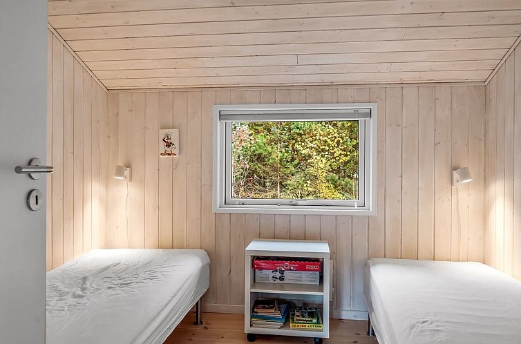 Vakantiehuis "Peder" - 4km from the sea