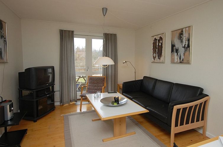 Appartement "Runhild" - 100m from the sea