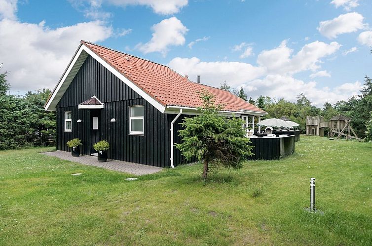 Vakantiehuis "Hemming" -  from the sea