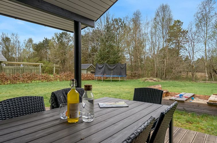 Vakantiehuis "Angelie" -  from the sea