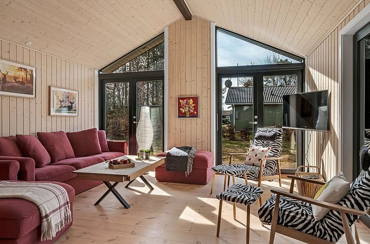 Vakantiehuis "Angelie" -  from the sea