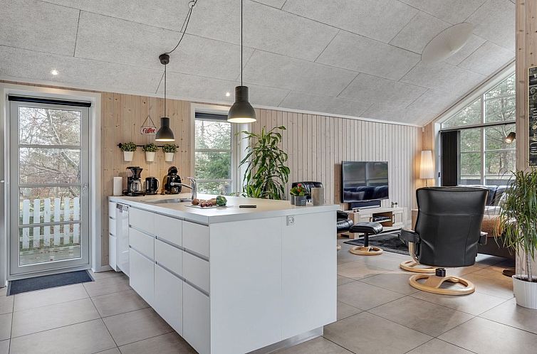 Vakantiehuis "Lilie" - 270m from the sea