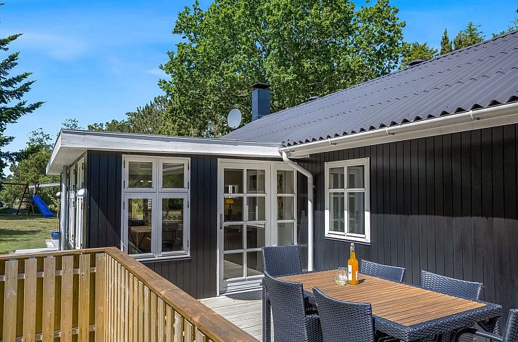 Vakantiehuis "Marise" -  from the sea