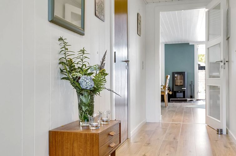 Vakantiehuis "Marise" -  from the sea