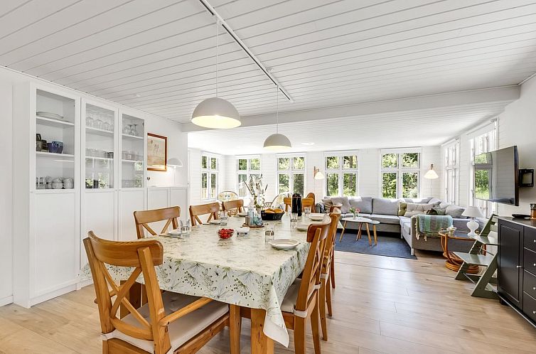 Vakantiehuis "Marise" -  from the sea