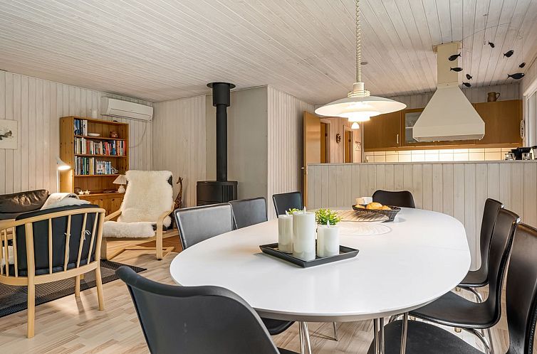 Vakantiehuis "Edle" -  from the sea