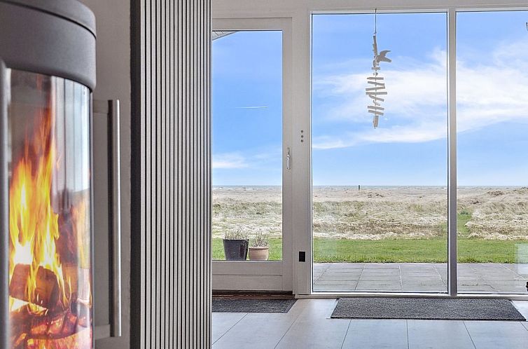 Vakantiehuis "Helja" - 125m from the sea