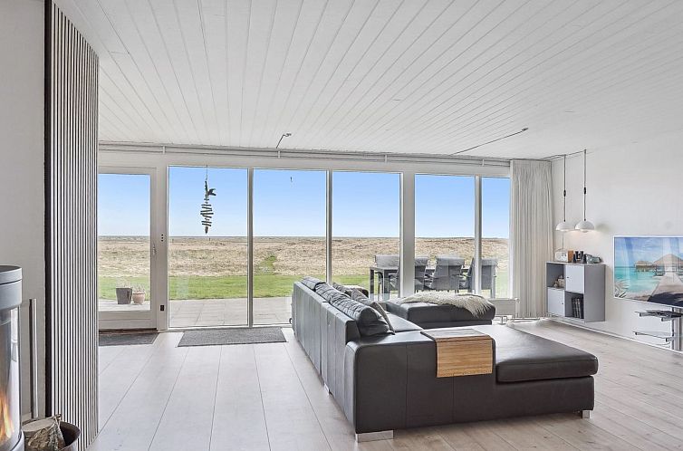 Vakantiehuis "Helja" - 125m from the sea