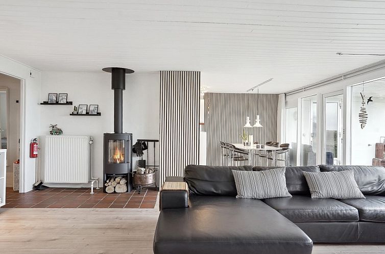 Vakantiehuis "Helja" - 125m from the sea