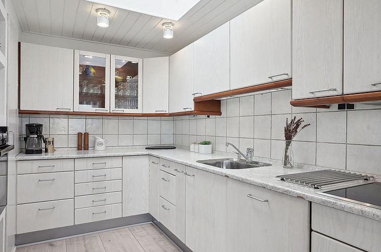 Vakantiehuis "Helja" - 125m from the sea