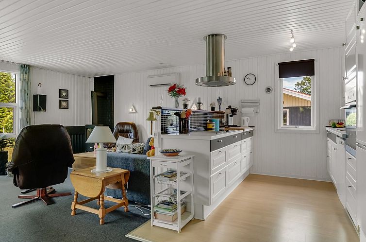 Vakantiehuis "Aima" - 400m from the sea
