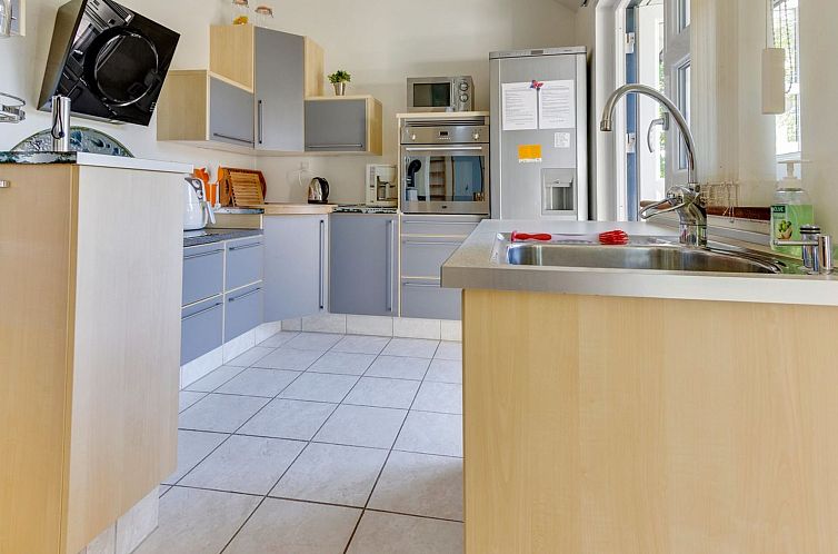 Vakantiehuis "Lyydia" - 1km from the sea