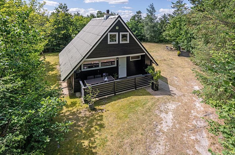 Vakantiehuis "Kirsi" -  from the sea