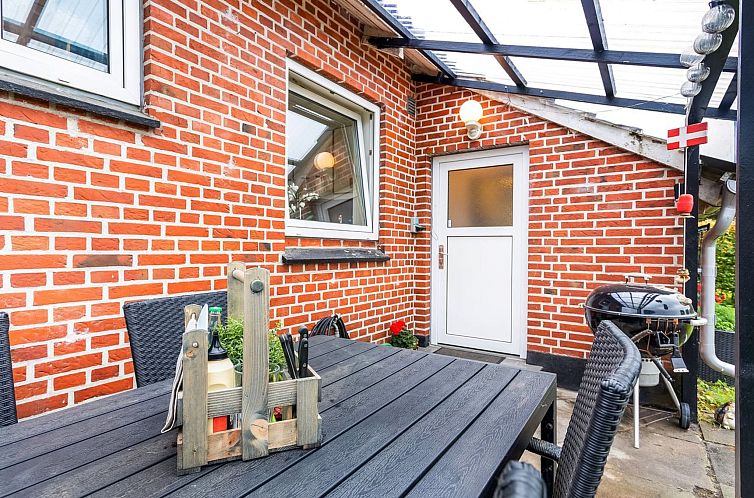 Vakantiehuis "Kirsi" -  from the sea