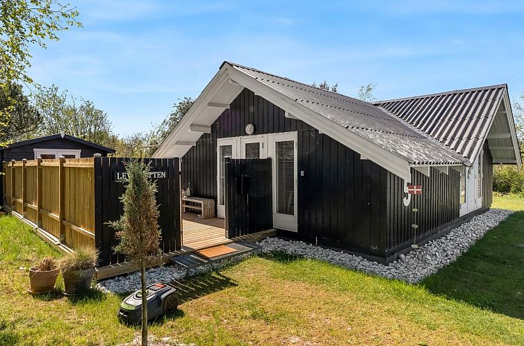 Vakantiehuis "Nayati" - 800m from the sea