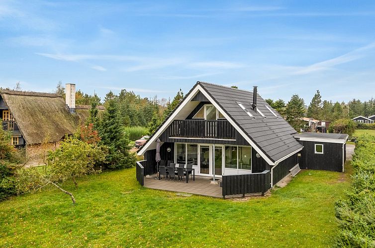 Vakantiehuis "Hejdie" - 150m from the sea