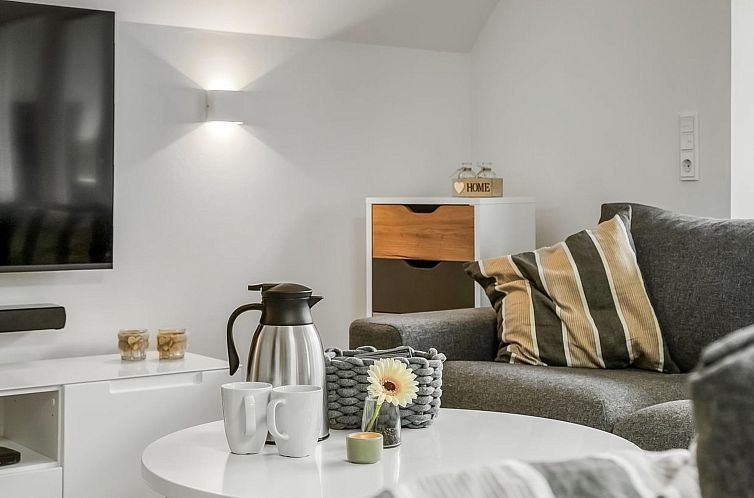 Vakantiehuis "Hejdie" - 150m from the sea