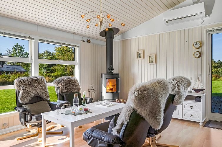 Vakantiehuis "Galmand" -  from the sea