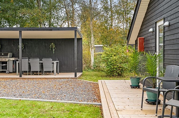 Vakantiehuis "Silvia" -  from the sea