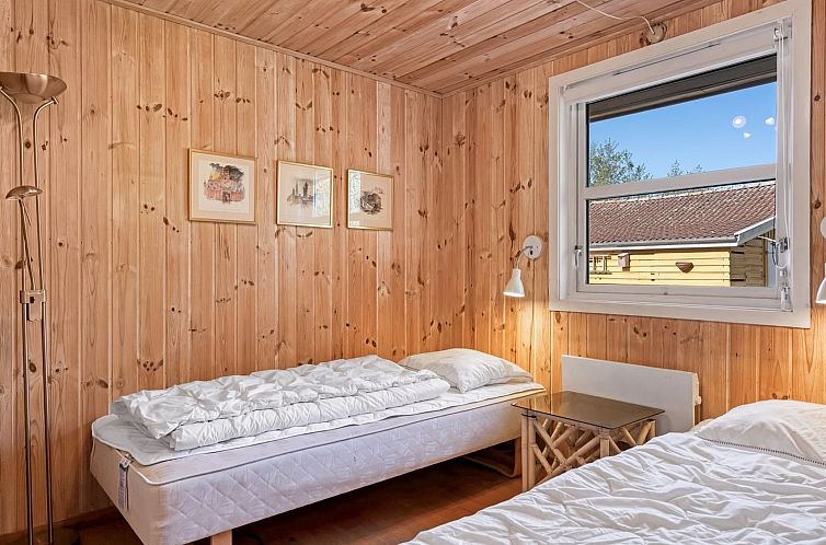 Vakantiehuis "Annestine" - 200m from the sea