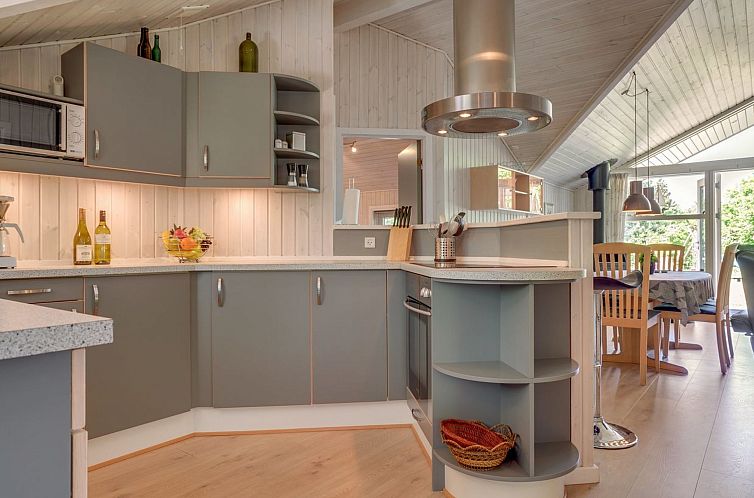 Vakantiehuis "Esaline" - 400m from the sea