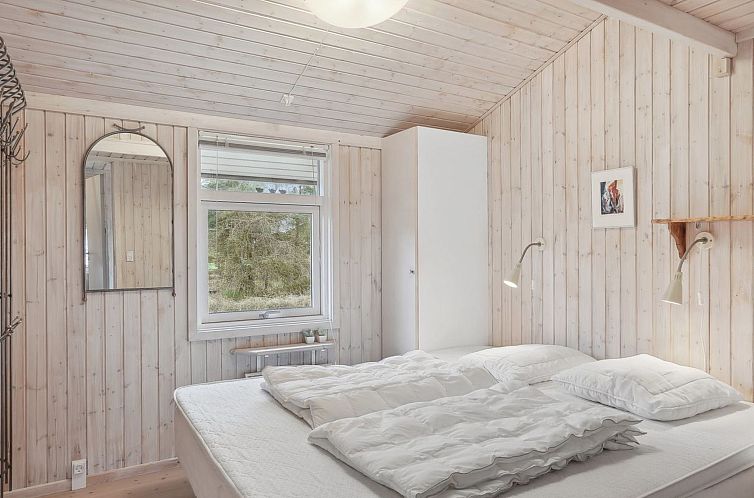 Vakantiehuis "Edzard" - 200m from the sea