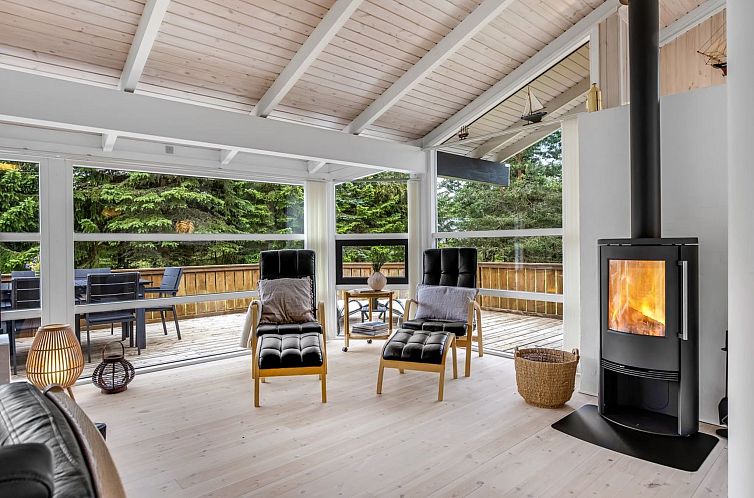 Vakantiehuis "Ingwin" -  from the sea