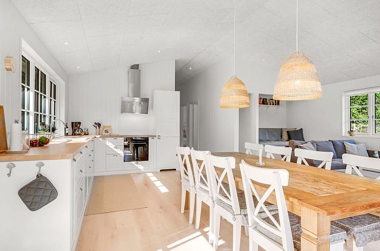 Vakantiehuis "Jyde" - 1.5km from the sea